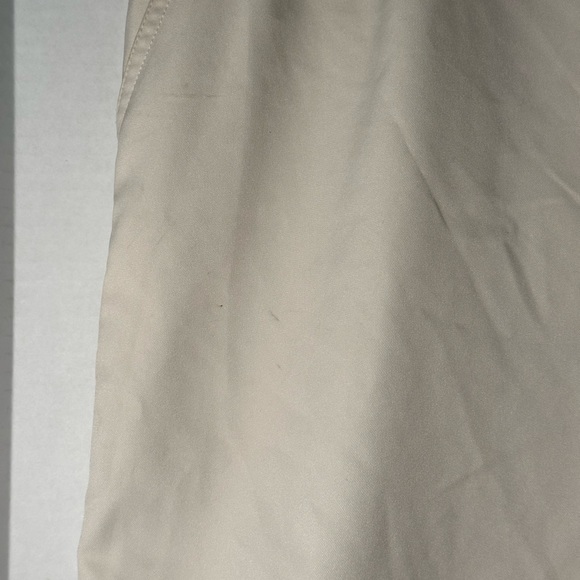 Men’s‎ Under Armour Performance Pleated Front Golf Shorts. Size 36R. Cream. - Picture 3 of 9